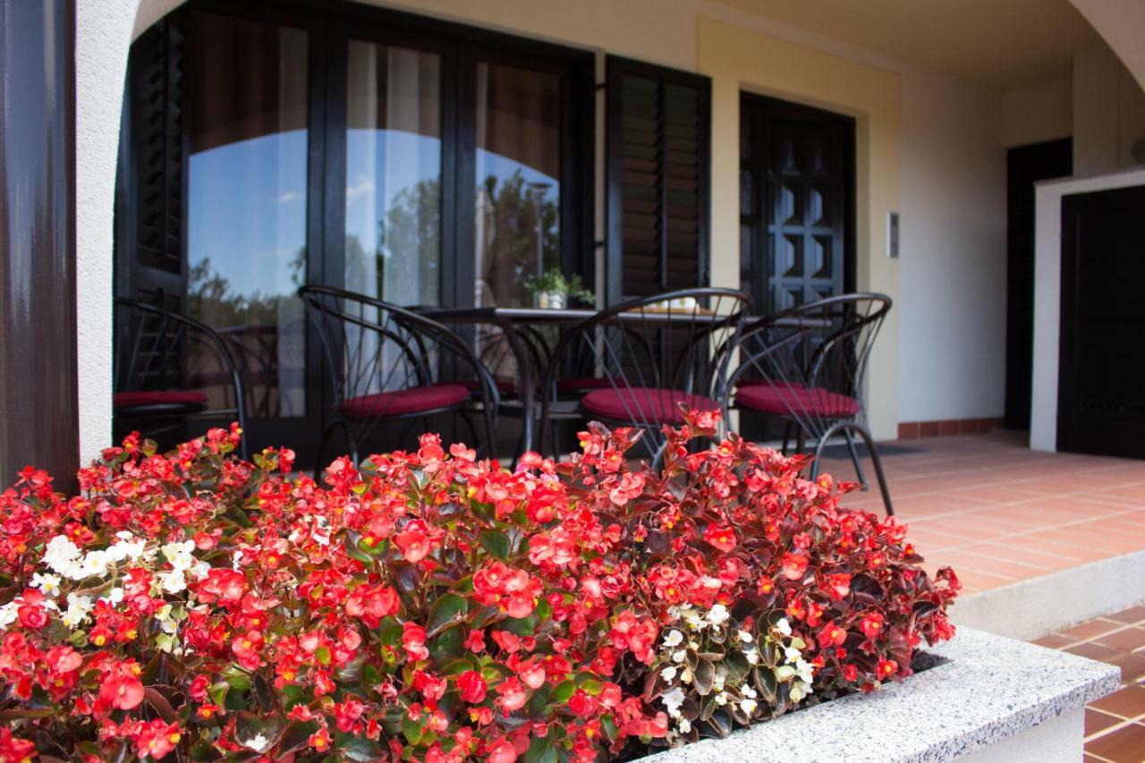 Apartman Mariolina Apartment Krk Town Luaran gambar